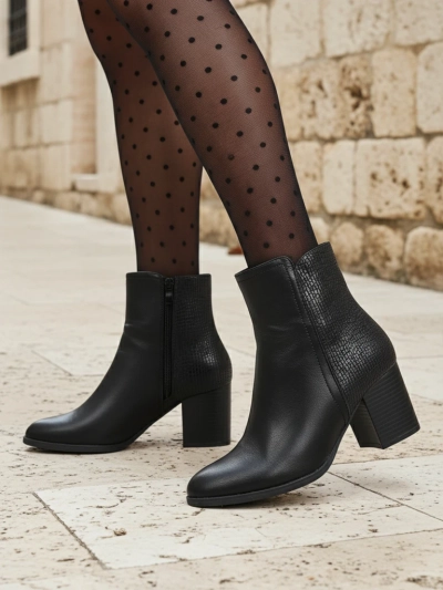 Royalfashion Women's ankle boots on a post Abinom