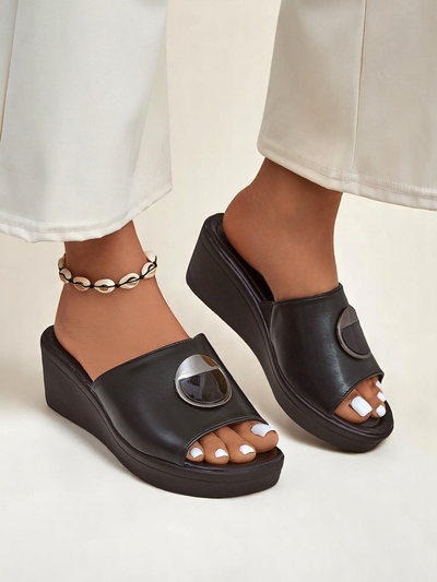 Royalfashion Женские босоножки на танкетке Elira