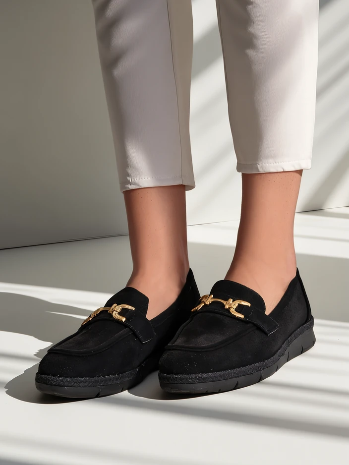 Royalfashion Women's slip-on shoes with a decorative toe