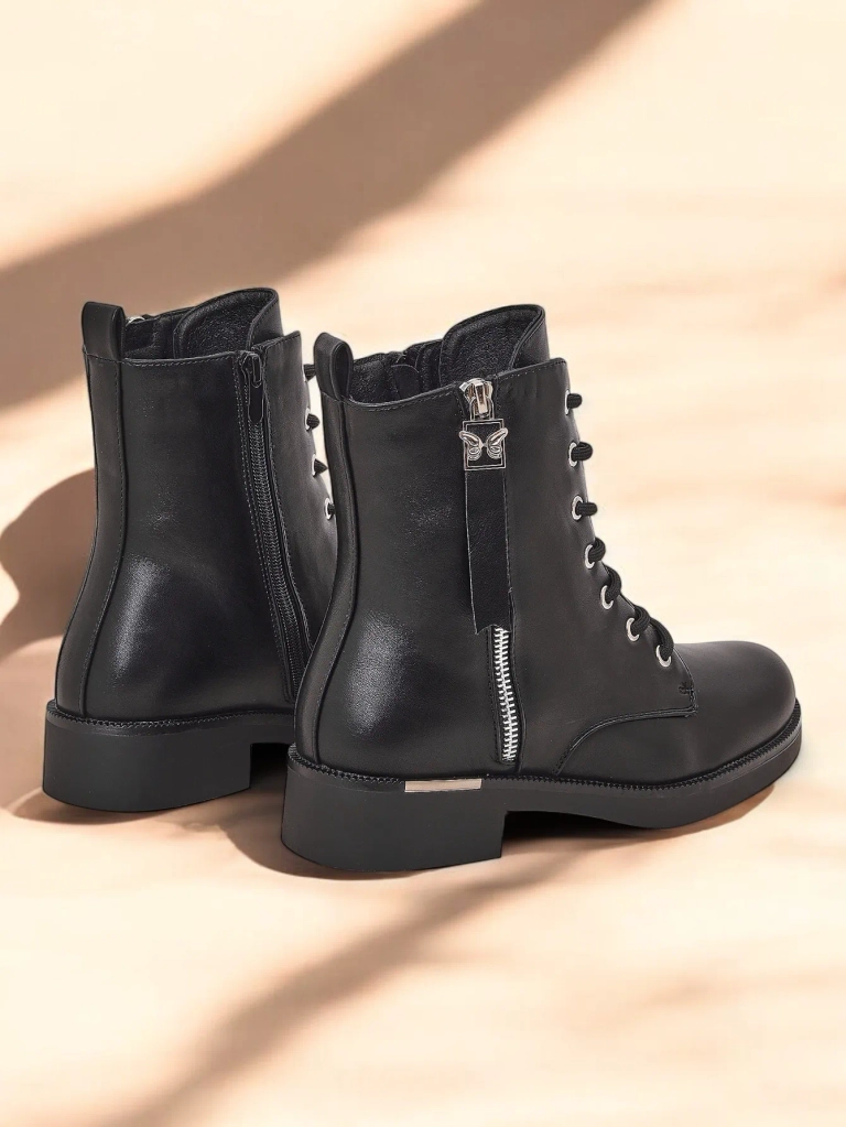 Royalfashion Women's lace-up boots Selocii