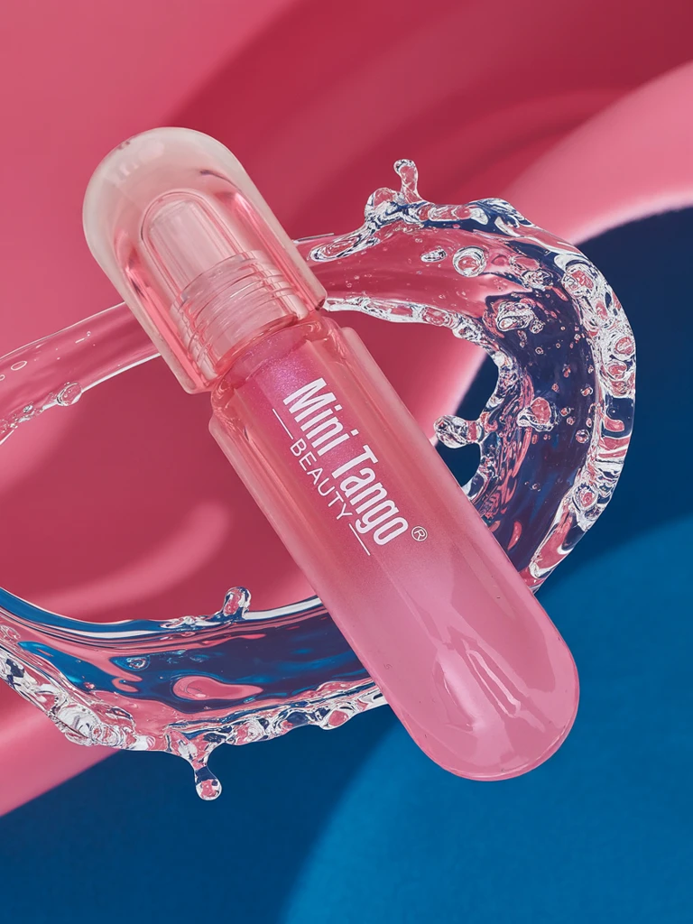 Sädelev tooniga huuleläige Witty