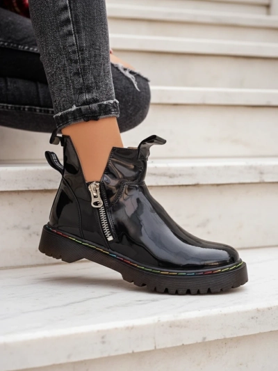 Black lacquered women's boots with a Odeta zipper - Footwear