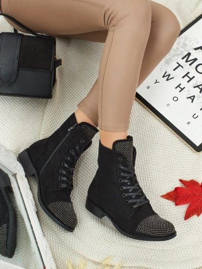 Öko-seemisnahast paeltega naiste saapad tsirkoonidega Marvelli