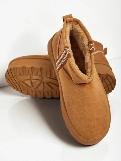 Lühikesed naiste a'la lumesaapad Pravel