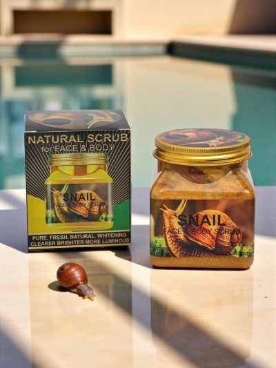 Drobnoziarnisty peeling SNAIL Face & Body Scrub