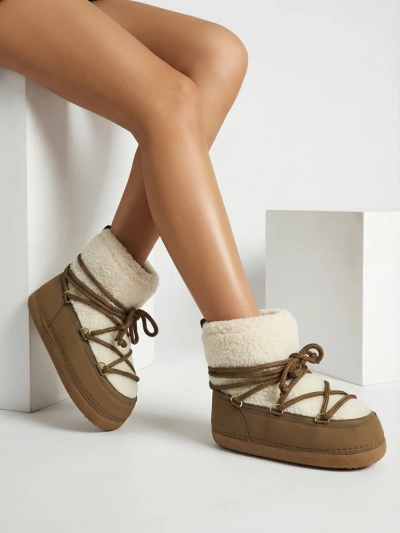 Naiste kasukaga saapad Uvella