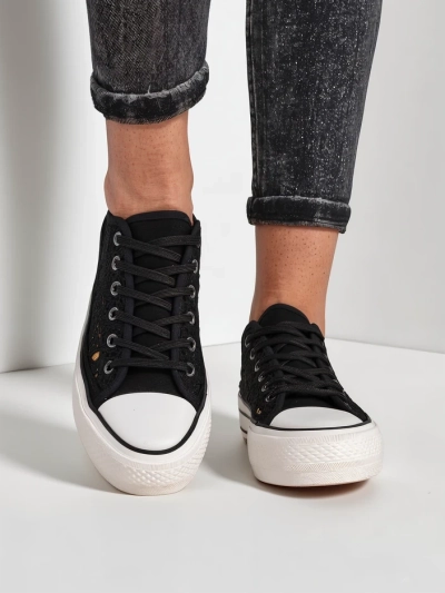 Royalfashion Women's perforated sneakers Nizzet