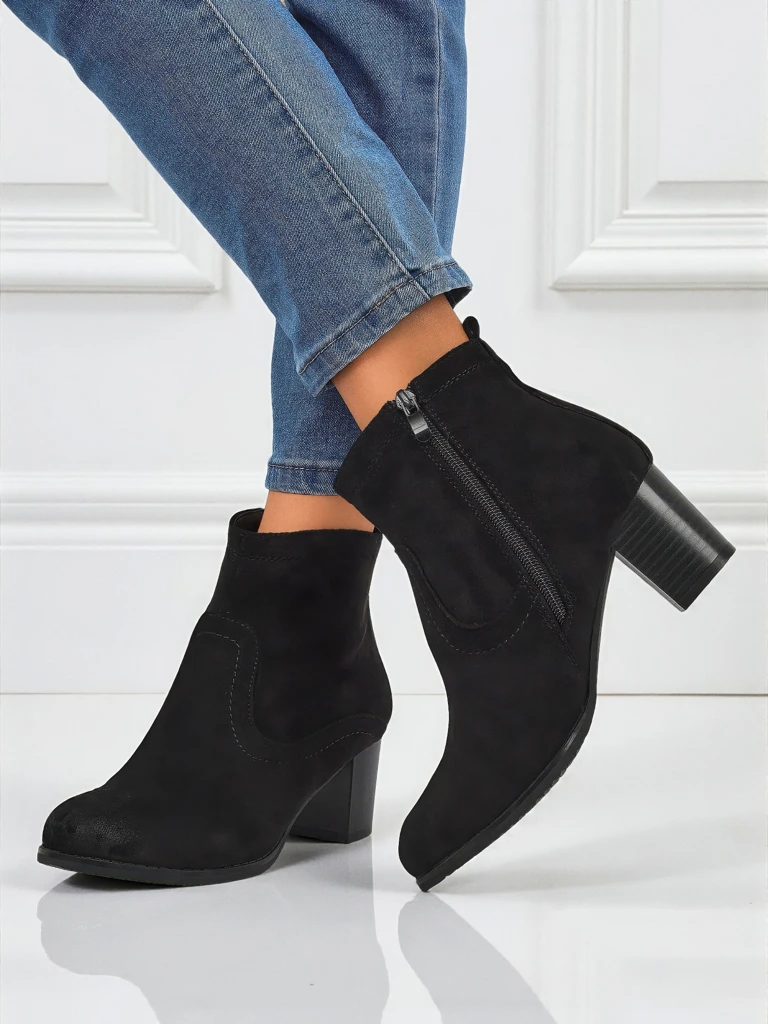 Naiste öko-seemisnahast kontsaga poolsaapad Crimson Echo