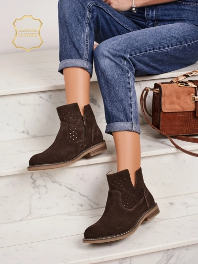 Aurelia Verona - Women's brown suede ankle boots made of natural leather, 3 cm heel