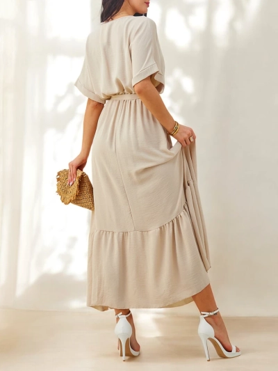 Royalfashion Naiste midi kleit lühikeste varrukatega ja dekoratiivsete nuppudega