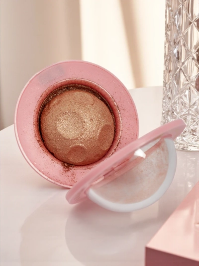 Golden Petal näo highlighter