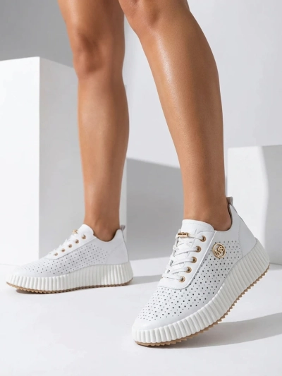 Royalfashion Naiste perforatsiooniga sportlikud sneaks Jovenes