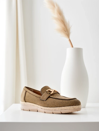 Royalfashion Women’s flats with a decorative accent on the toe