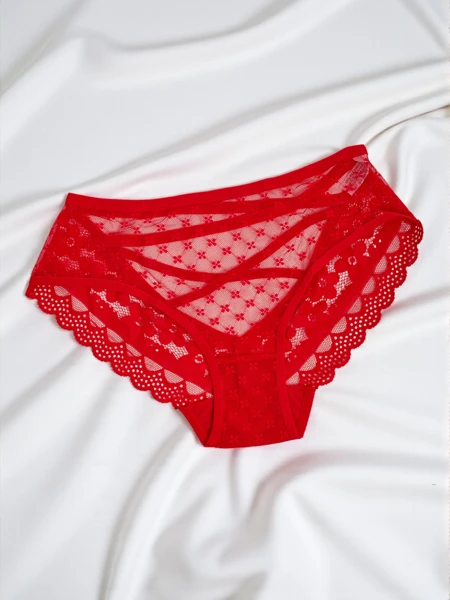 Naiste pitsilised string-tüüpi aluspüksid paeltega