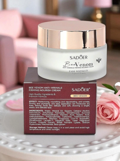 Sadoer Venusta BeeVenom Moisturizing Anti-Wrinkle Cream 50g for All Skin Types