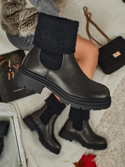 Naiste öko-nahast karvase voodriga saapad Kesy