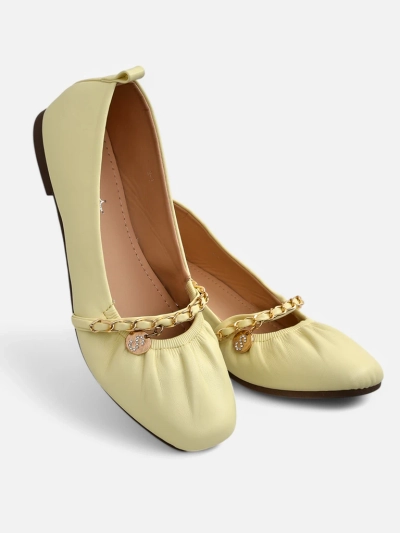 AURELIA Gialla women's ballet flats with a yellow chain, eco leather