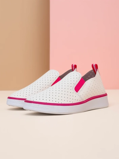 Royalfashion Naiste perforatsiooniga spordijalatsid Musio