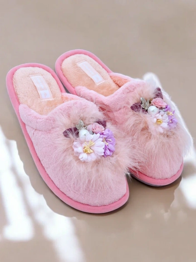 Royalfashion Women's fur slippers with flowers Ederra