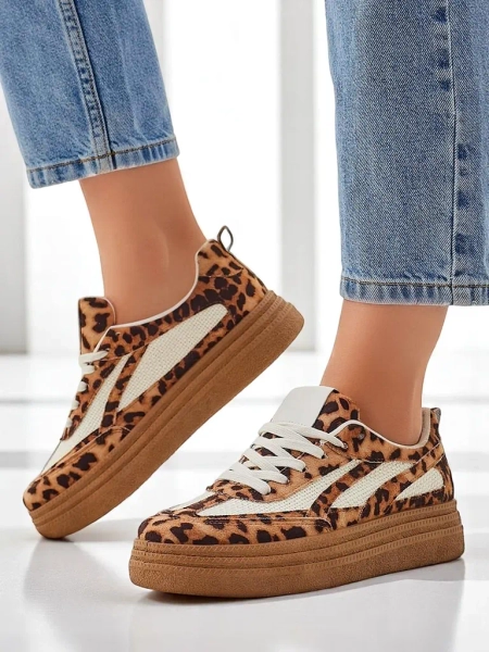 Royalfashion Женские спортивные кроссовки Detti