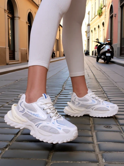 Royalfashion Women's lacquered sneakers Leysi