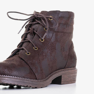 Ciemnobrązowe damskie workery z ozdobnymi przetarciami Tusyon - Obuwie