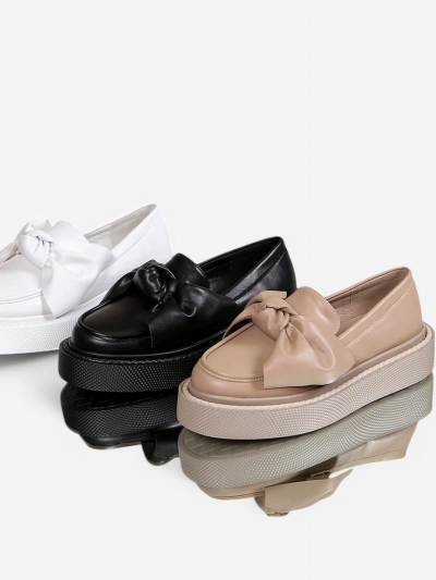 Royalfashion Elegant naiste mokasiinid paelaga Ortto