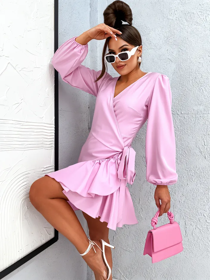Royalfashion Naiste seotud mini kleit volangidega