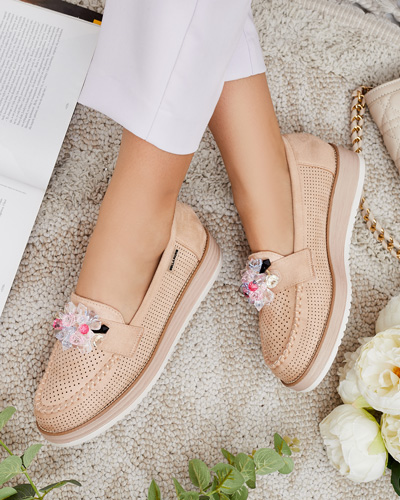 Royalfashion Мокасины с разноцветными камнями Restea