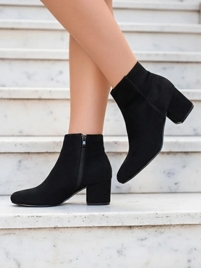 Royalfashion Черные женские сапоги на низкой шпильке Referra