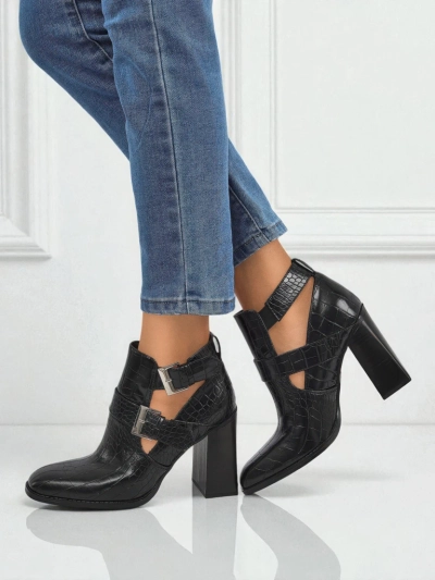 Embossed women's ankle boots on a block heel Burnt Halo
