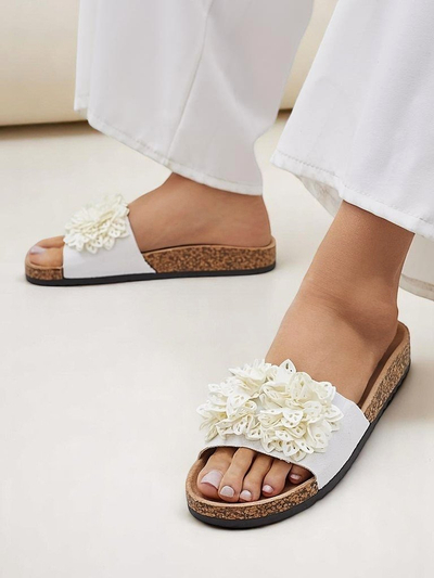 Royalfashion women’s flip-flops with little flowers Occes