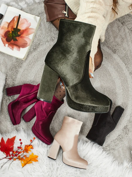 Naiste poolsaapad plokk-kontsaga a'la Veluur Miss