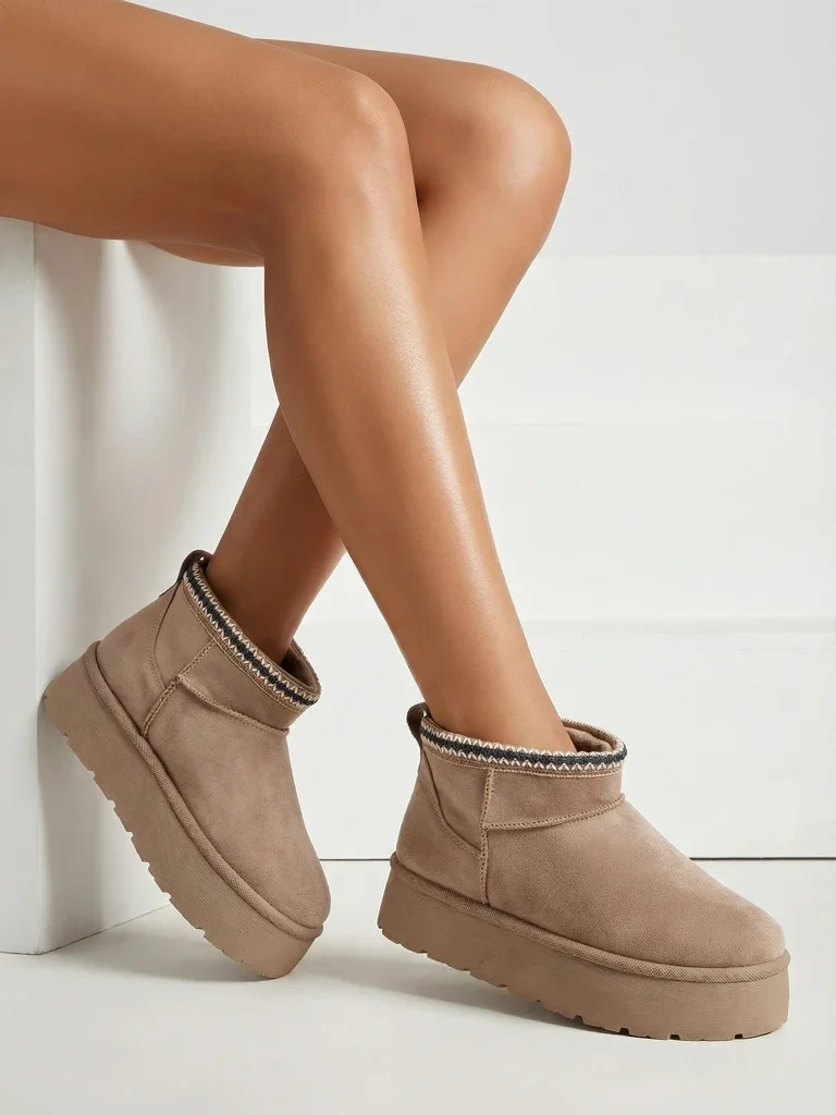 Royalfashion Women's short boots a'la snow boots Xoalla