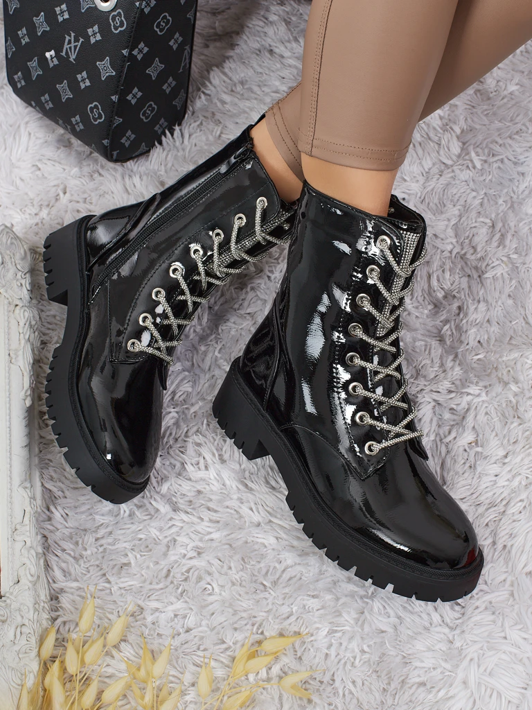 Fjorra Women's Patent Lace-up Ankle Boots