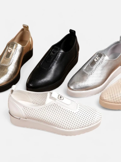 Royalfashion Slip-on women's perforated shoes Goffies