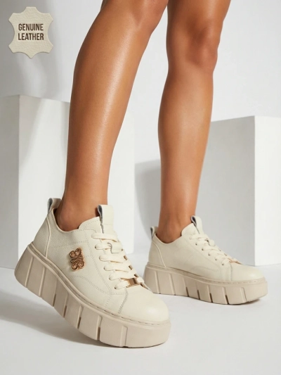 Sportlikud naturaalsest nahast naiste tossud Sacerr