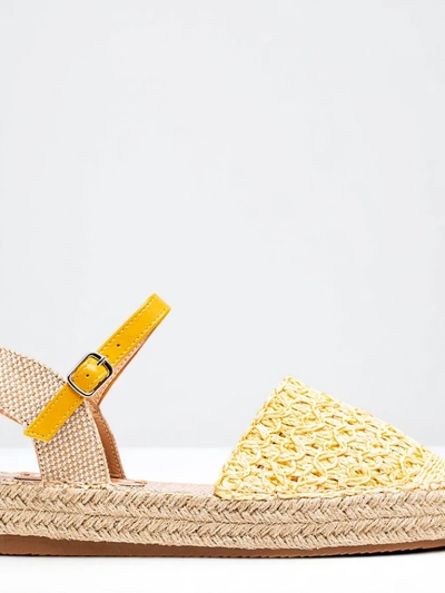 Желтые женские эспадрильи с ажурным триумфом - Обувь