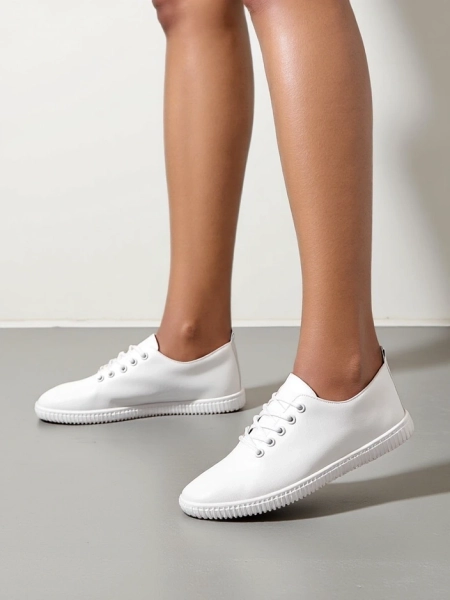 Royalfashion Naiste aetud tossud Tareb