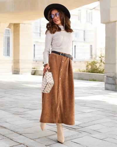 Royalfashion Naiste midi seelik dekoratiivsete nööpidega