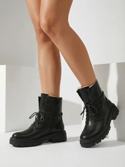 Luna Women's Black Leather Elegant Winter Boots