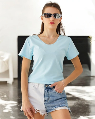 Royalfashion Women's cotton t-shirt with lace on the back