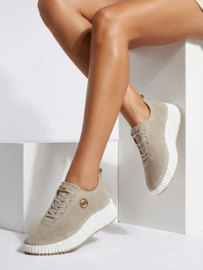 Royalfashion Naiste sportlikud perforatsiooniga sneekerid Tobin