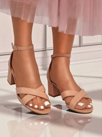 Royalfashion Naiste madala plokkkontsaga sandaalid Eleganza Strap