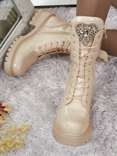 Lakitud paeltega naiste poolsaapad Emelune