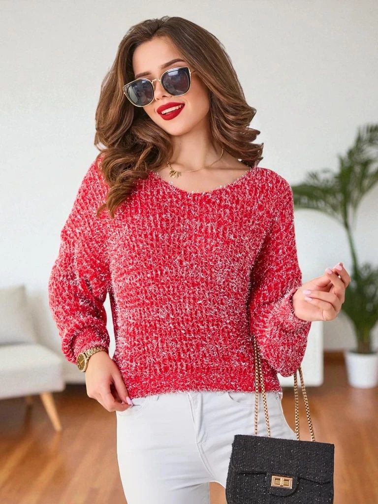 Женский свитер Royalfashion с блестящей ниткой