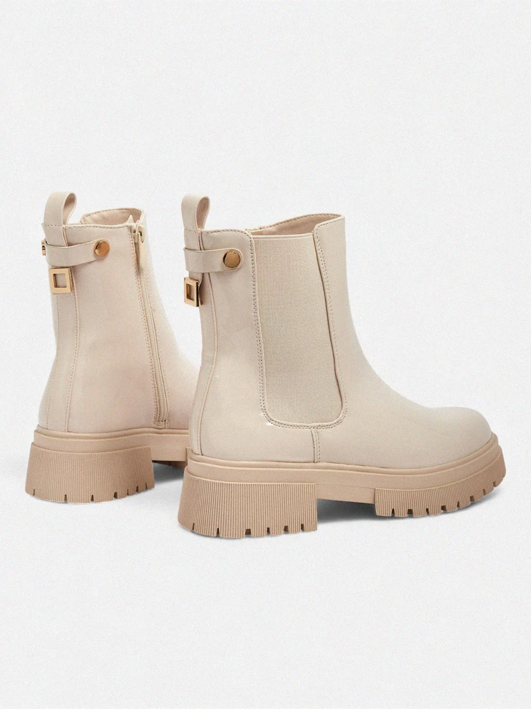 Лакированные женские ботинки из экокожи Calebi