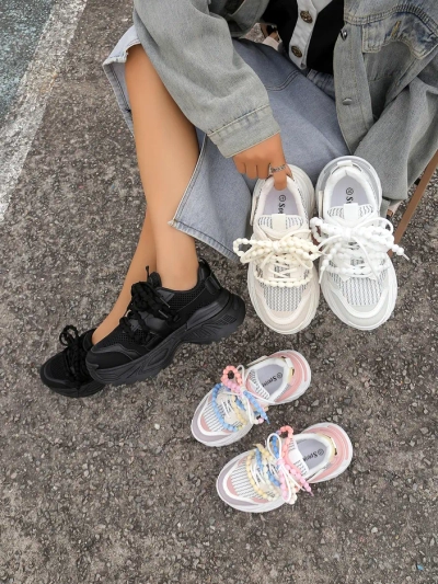 Royalfashion Naisten urheilukengät paksummalla pohjalla Loness