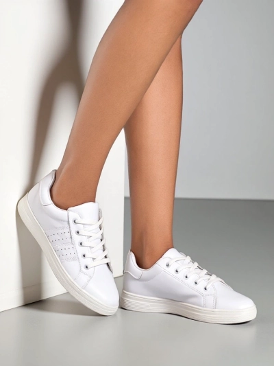 Royalfashion Naiste Fogod pitsiga spordijalatsid