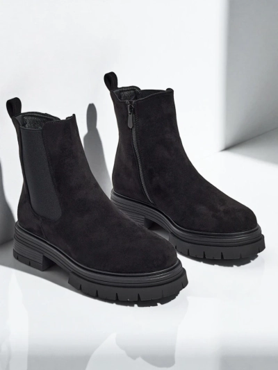 Women's Chelsea-style ankle boots made of eco-suede Lunvor
